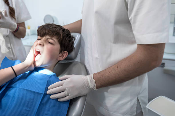 Best Emergency Tooth Extraction in Pinehurst, TX
